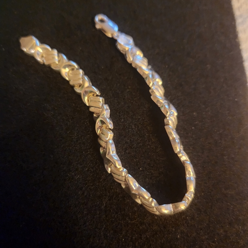 Sterling Silver Bracelet X's and O's
